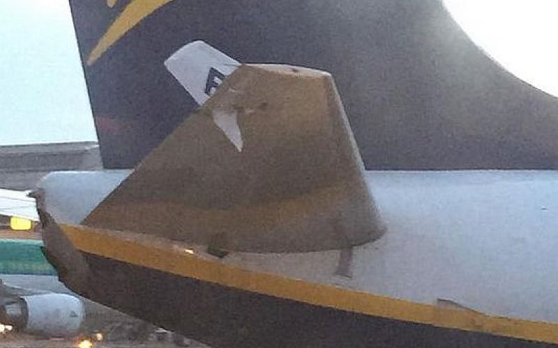 krilo, letalo, ryanair.jpg