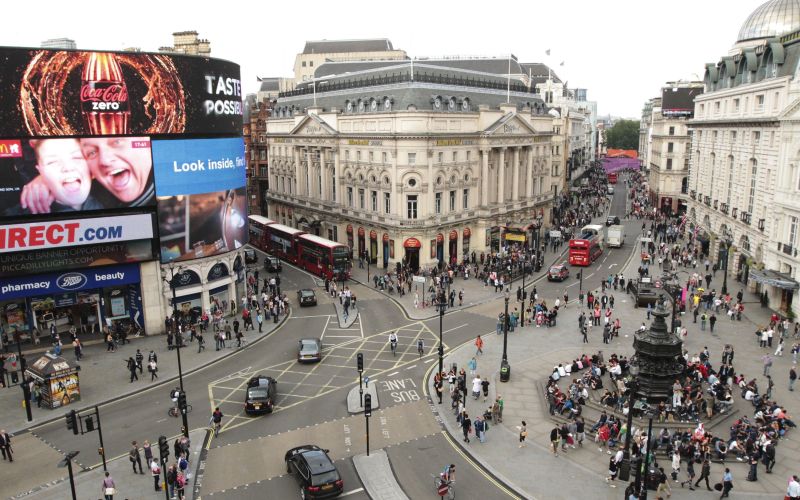 750-2-piccadilly circus re.jpg