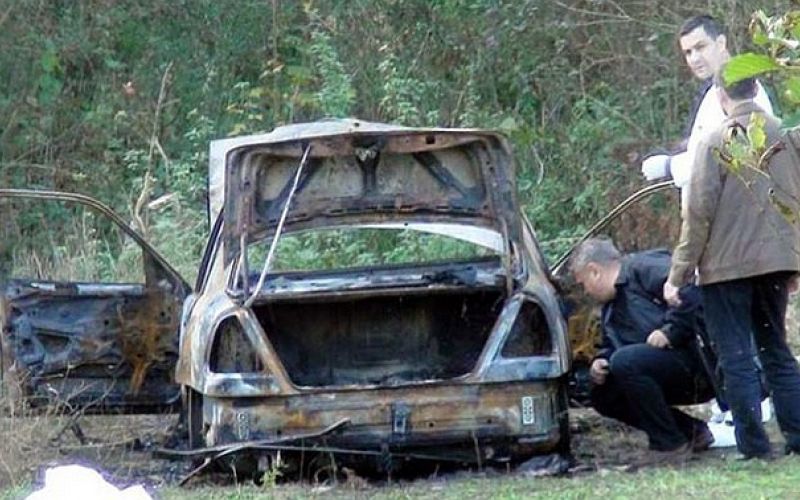 avto, zažgan, halilagić, mercedes.jpg