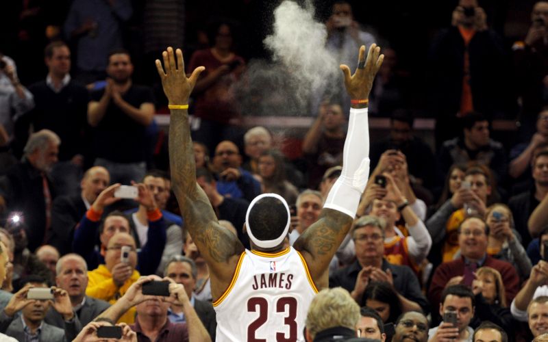 lebron james re.jpg
