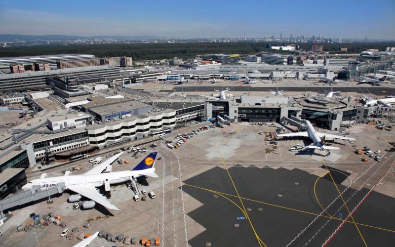fraport letalisce brnik letalo lufthansa