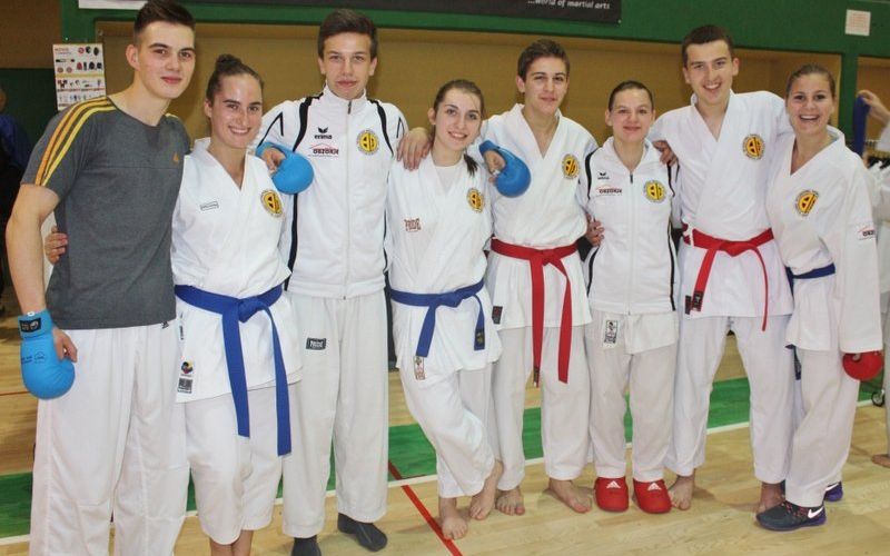 z_karate_01.jpg