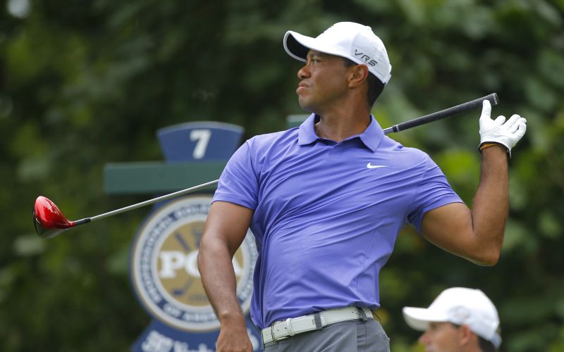 tiger woods re.jpg