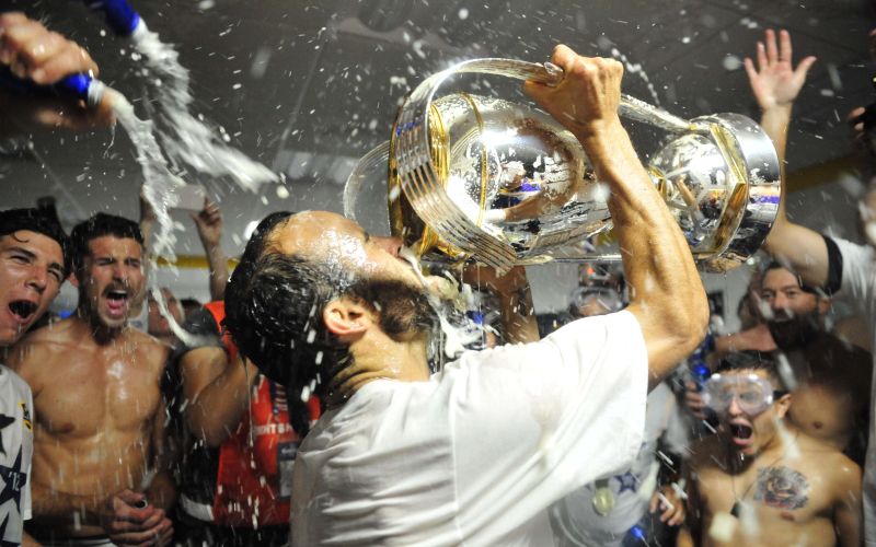 landon donovan re.jpg