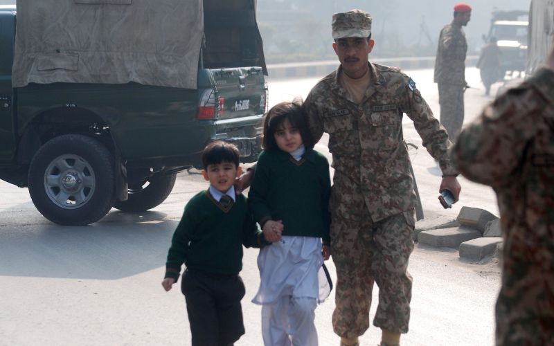 pakistan talibani šola.jpg