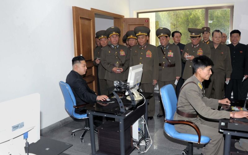 kim džong un, računalnik.jpg