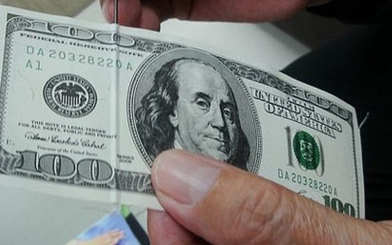 bankovec, dolar, ponarejen.jpg