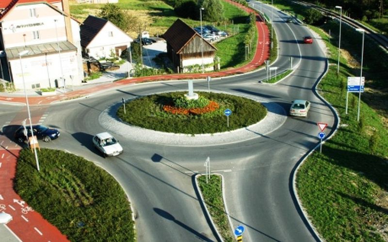 krožno križišče.jpg