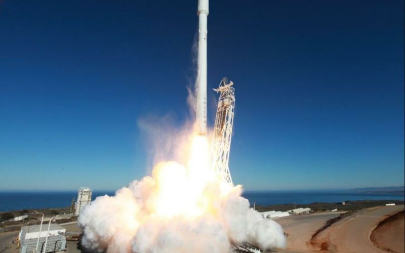 spacex-9v1, raketa.jpg
