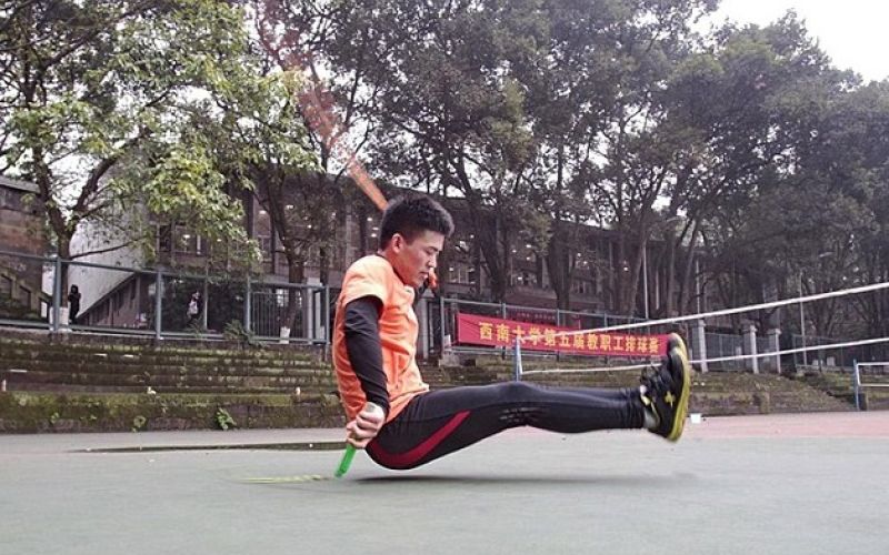 Yi Zhihua.jpg
