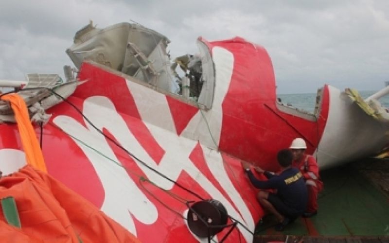 letalo nesreča airasia rep tony
