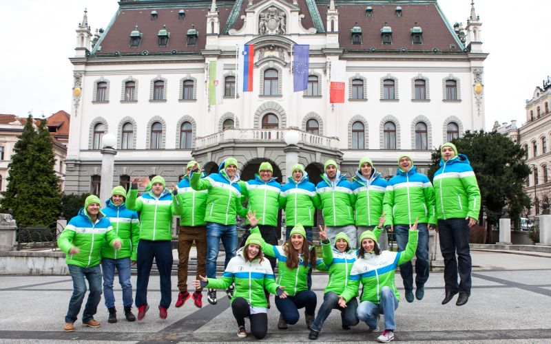 slovenska reprezentanca_skupinska slika.jpg