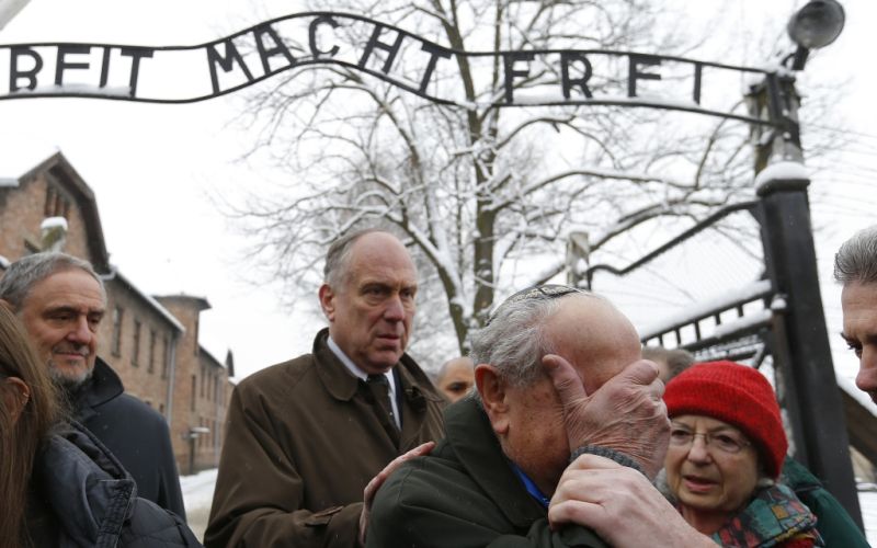 Auschwitz5.jpg