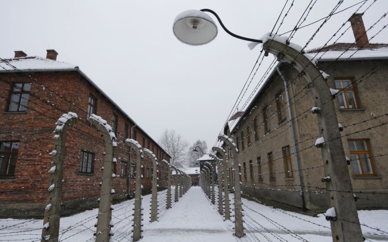Auschwitz7.jpg