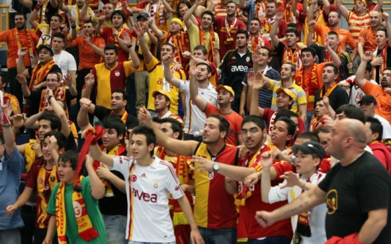 2012_05_02_rbb_cl_GalatasarayFans_hp.jpg