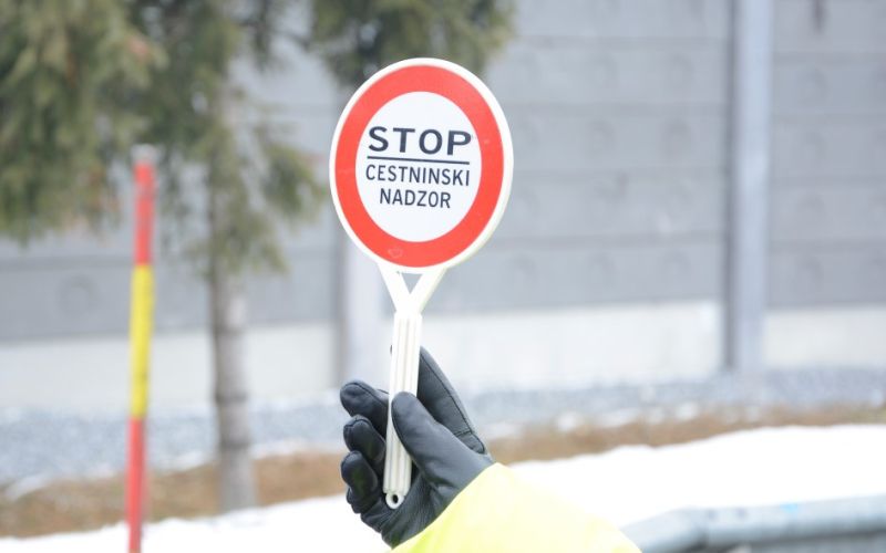 dars avtocesta cestnina vinjeta cestninski nadzor tony
