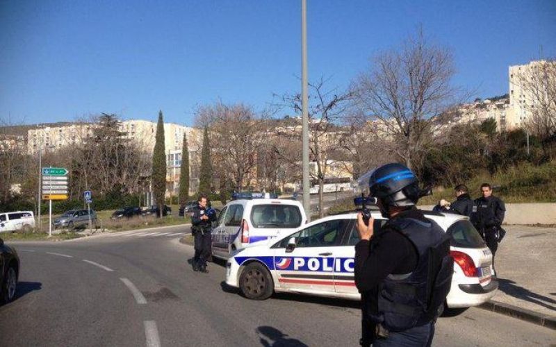 Marseille napad policija francija.JPG