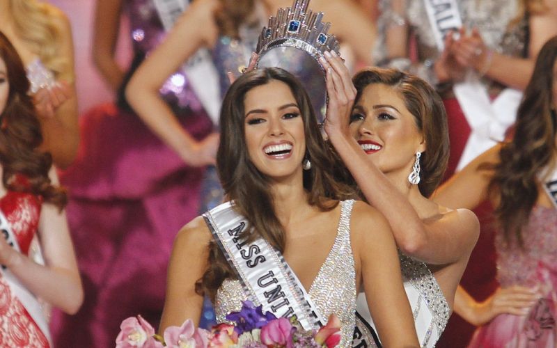 paulina vega.jpg
