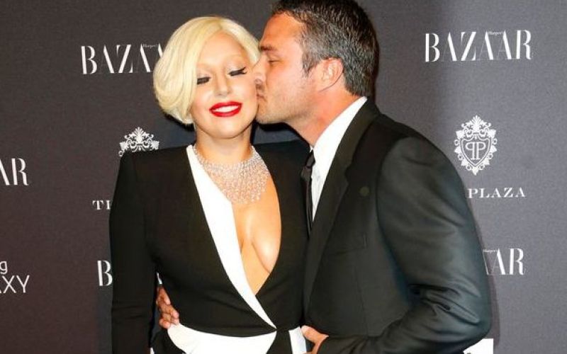 Lady Gaga in Taylor Kinney.jpg