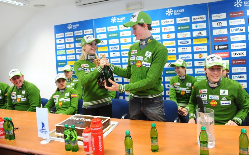 spela rogelj peter prevc.jpg