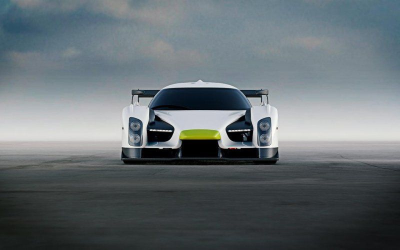 SCG 003 stradale in competizione