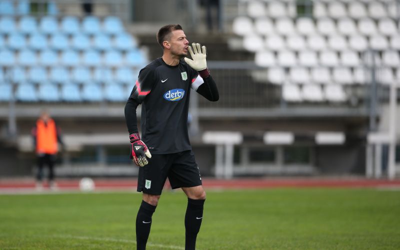 nog-zavrc-olimpija 2875 dw.jpg