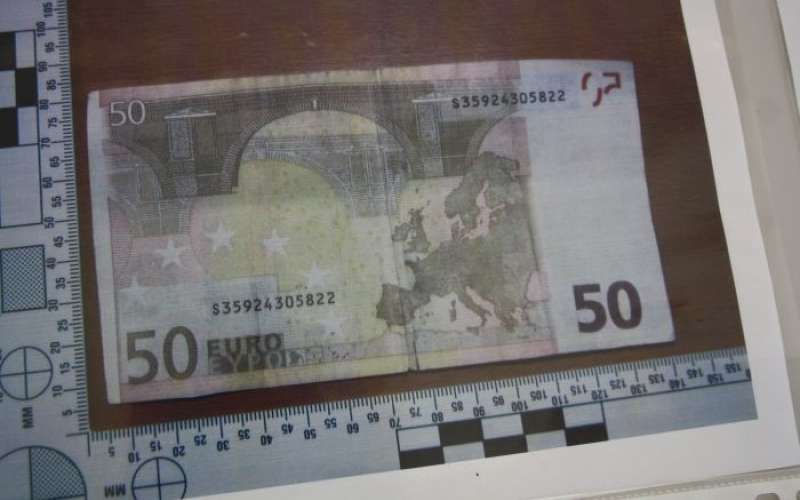 ponarejeni denar1.jpg