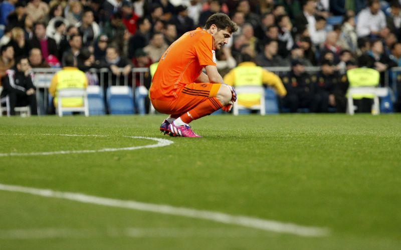 869-12-casillas pm.jpg