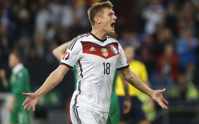 874-18-kroos re.jpg