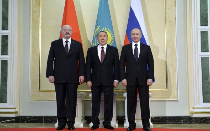 Lukasenko, Nazarbajev, Putin.jpg