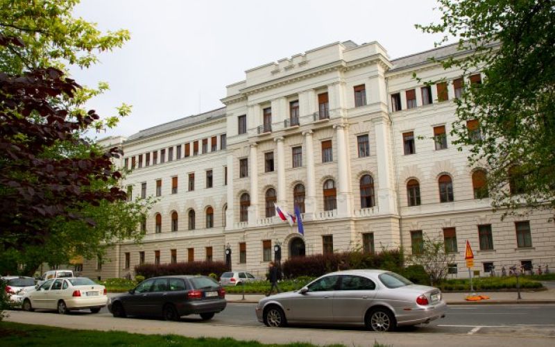 uvodna