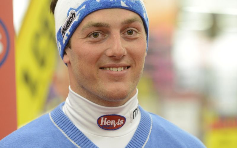 879-34-perko portret.JPG