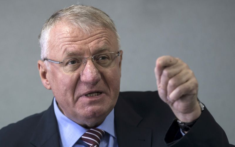 vojislav šešelj.jpg