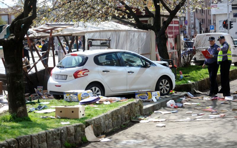 prometna, stojnica, zagreb1.jpg