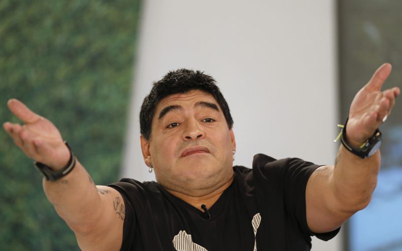 maradona re.jpg