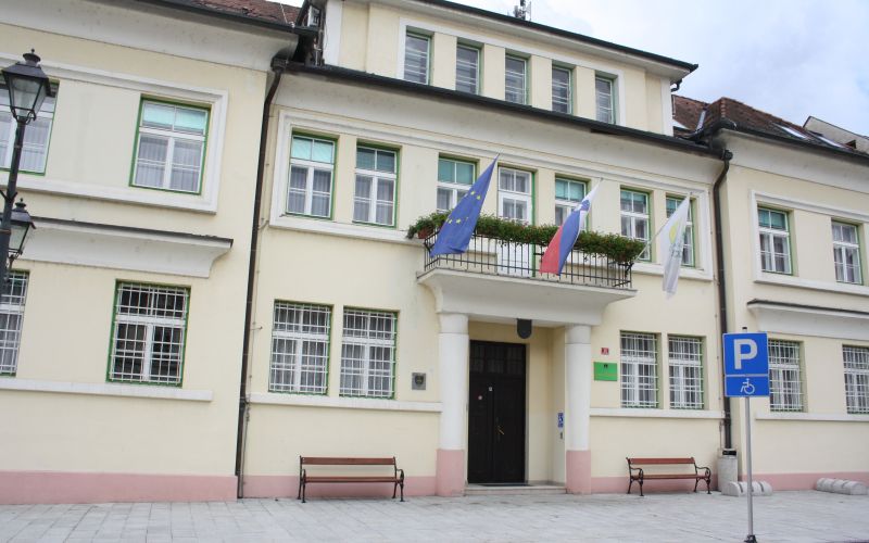 občina in komunala brežice.JPG