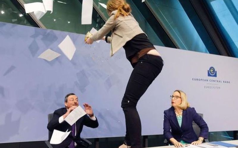 draghi mario napad.JPG