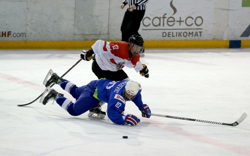 hokej-avstrija-slovenija 3438 dw.jpg