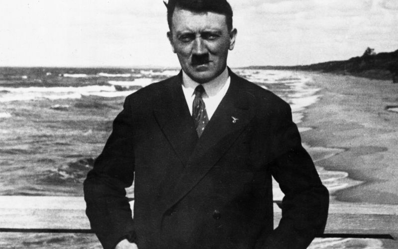 300119-hitler.jpg