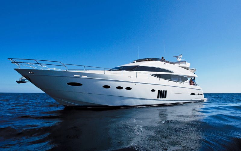 Luxury-Boat-Motor-Yacht-2012.jpg