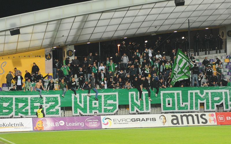 904-12-13-green dragons 3 gw.jpg