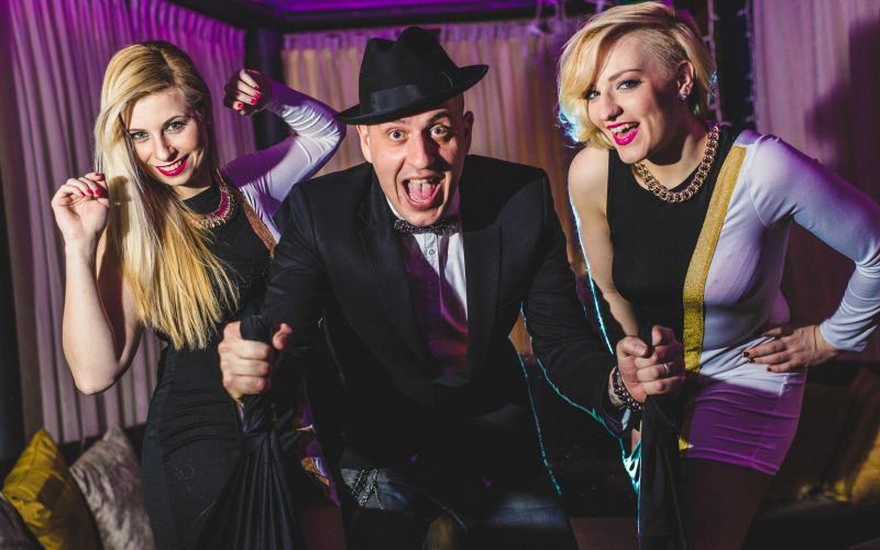 6pack Čukur & The hangover ladies.jpg