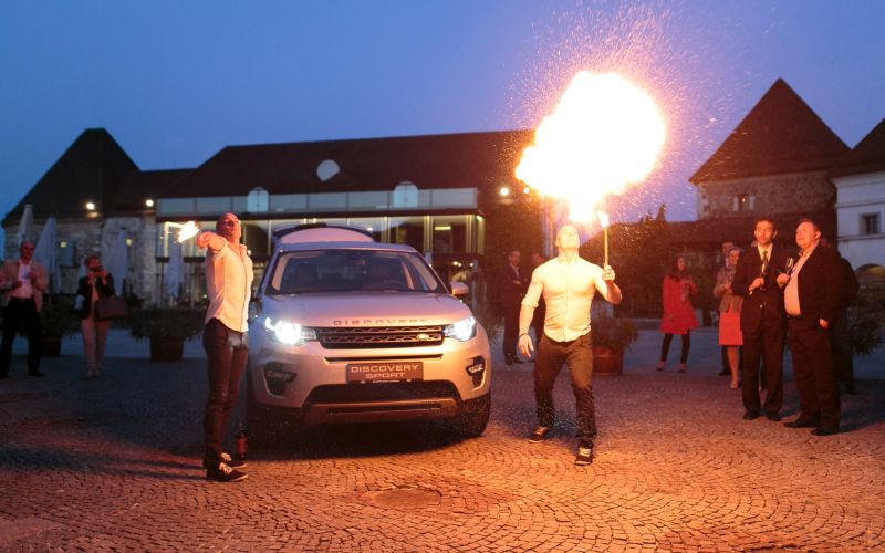 novi land rover, čarodej.jpg