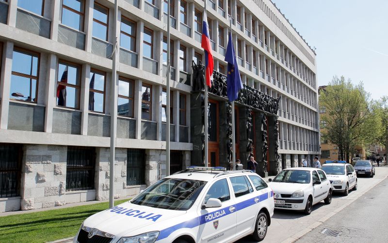 bel prah napad, državni zbor