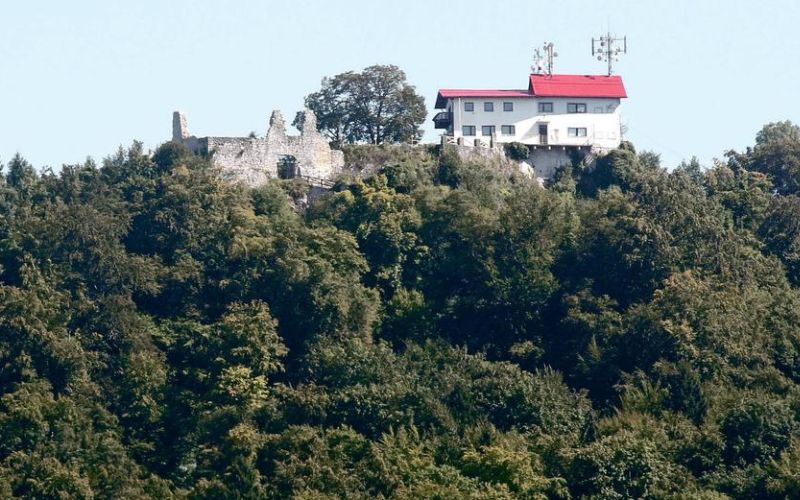 kamnik grad