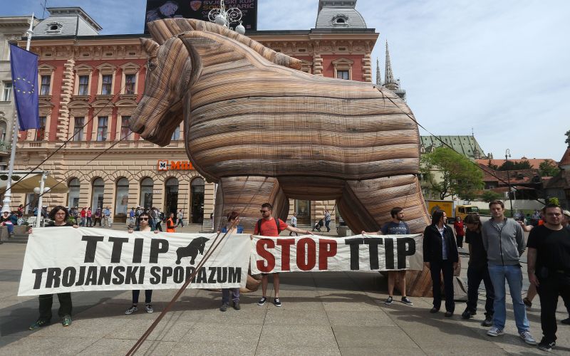 TTIP kot trojanski konj.jpg