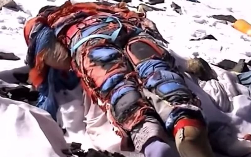 mont everest trupla .jpg