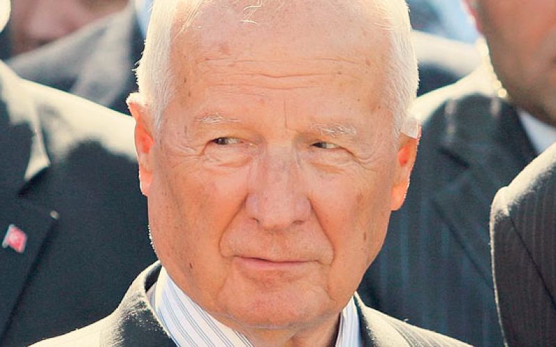 kenan evren.jpg
