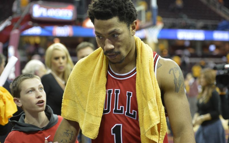 derrick rose re.jpg