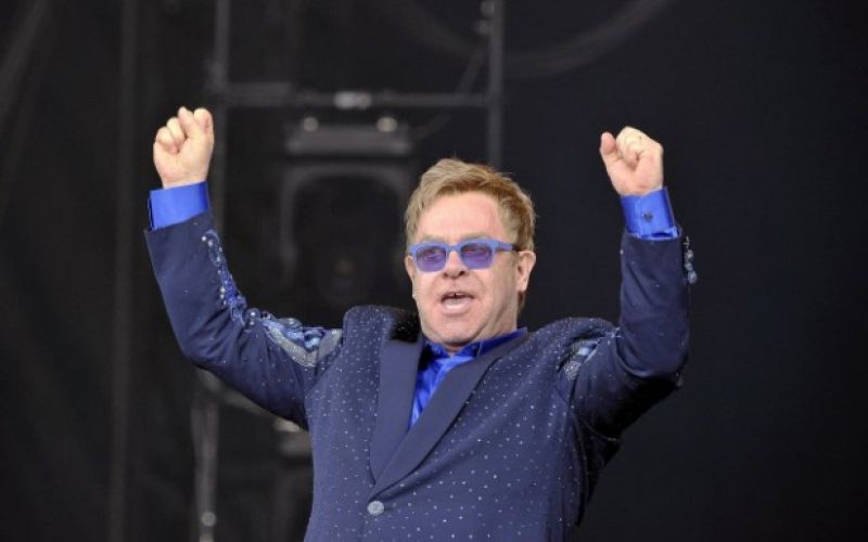 Oče nikoli ni prišel na Eltonov koncert.jpeg
